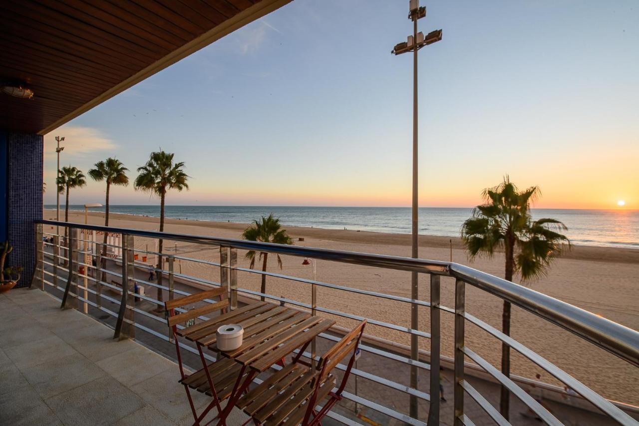 Preciado Con Vistas Frontales Al Mar Apartamento