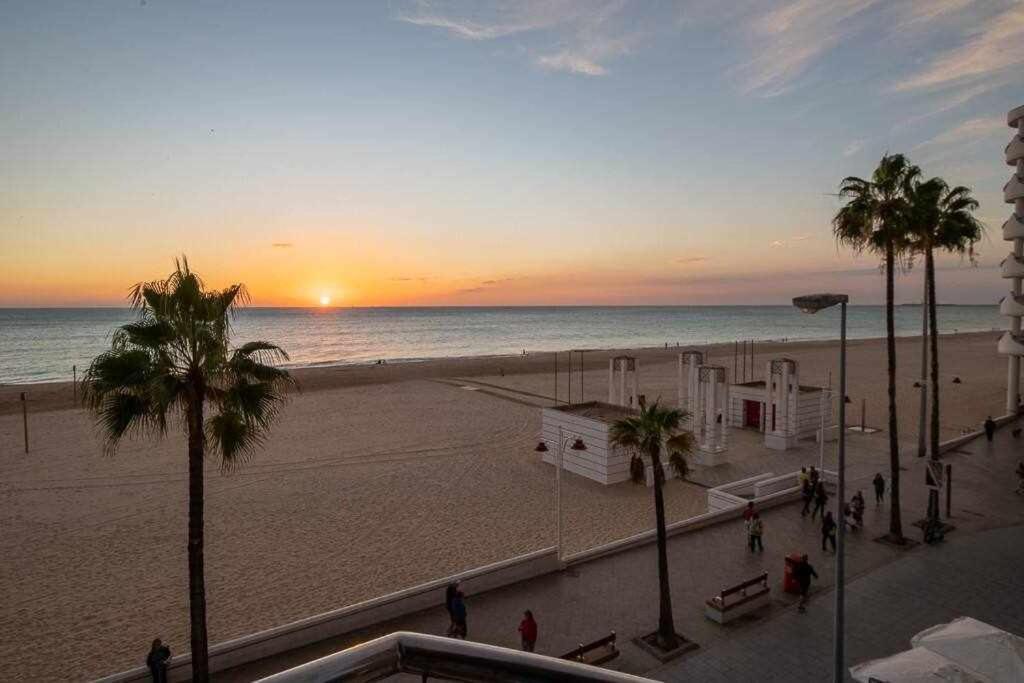 Preciado Con Vistas Frontales Al Mar Apartamento *
